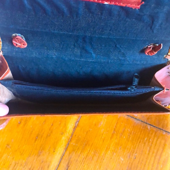 Capri 100% Genuine Leather Handmade Clutch - Picture 6 of 9